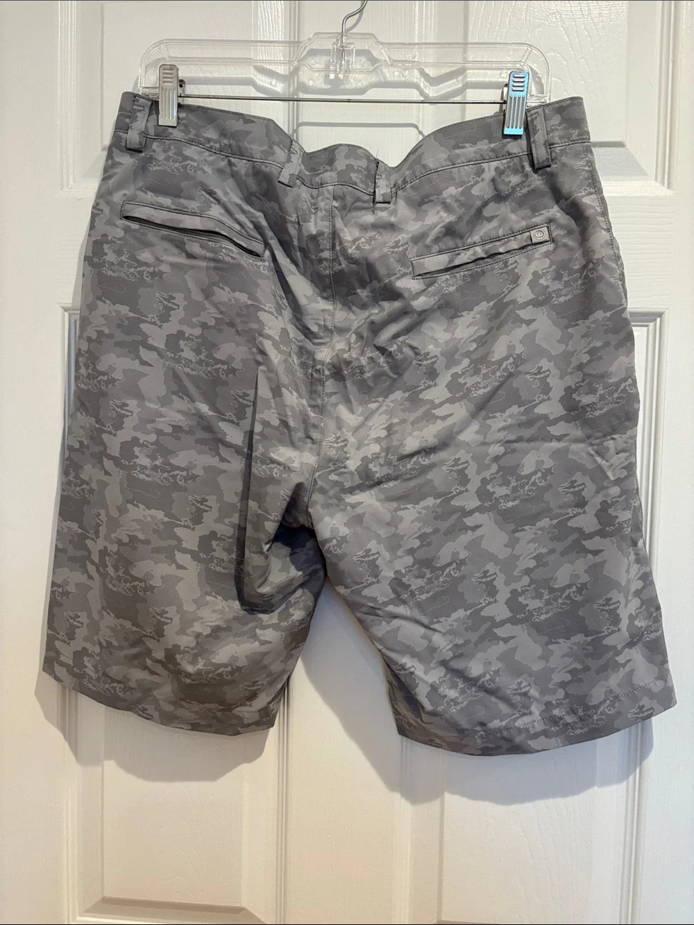 Peter Millar Gray subtle Camo Flat-Front Performance Shorts